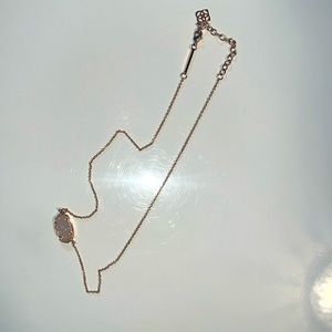 Kendra Scott necklace